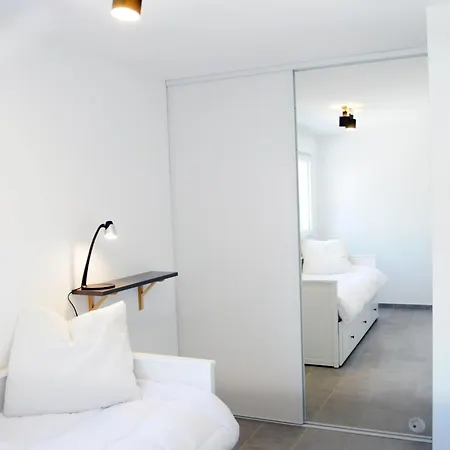 Neuf, En Centre Ville, Terrasse Et Plages 5mn à Pieds! *