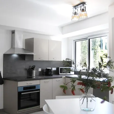 Neuf, En Centre Ville, Terrasse Et Plages 5mn à Pieds! Appartement Cavalaire-sur-Mer
